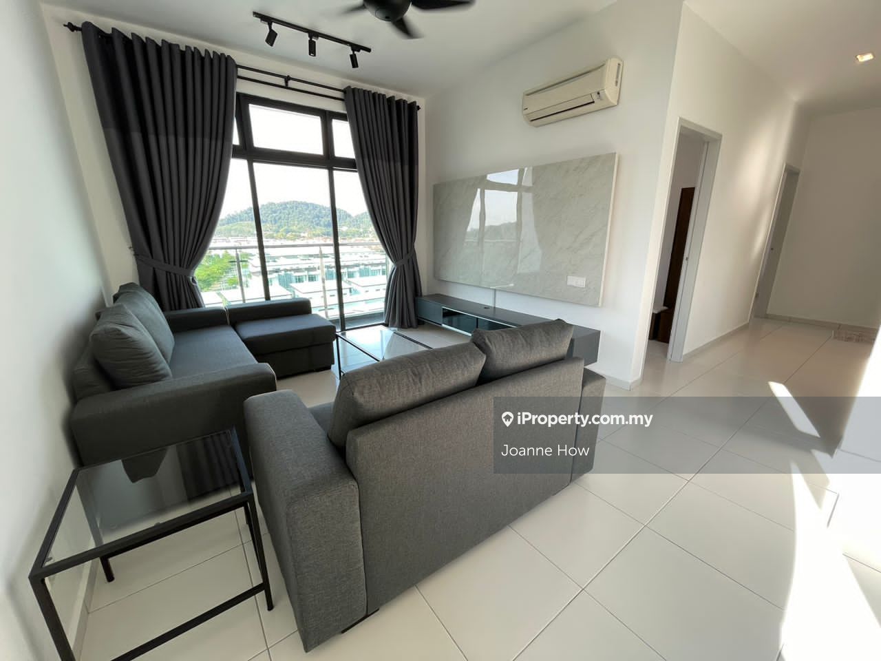 Grand Residence @ Merak Mas Corner lot Condominium 3 bedrooms for rent ...