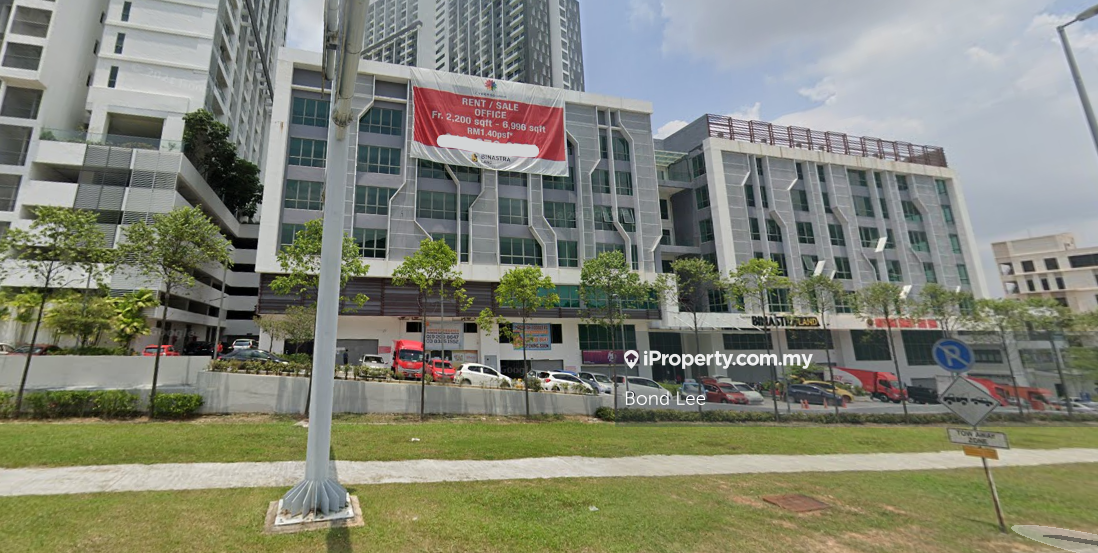 ( Corner ) CyberJaya CyberSquare Main Road Ground Floor Shop For Rent
