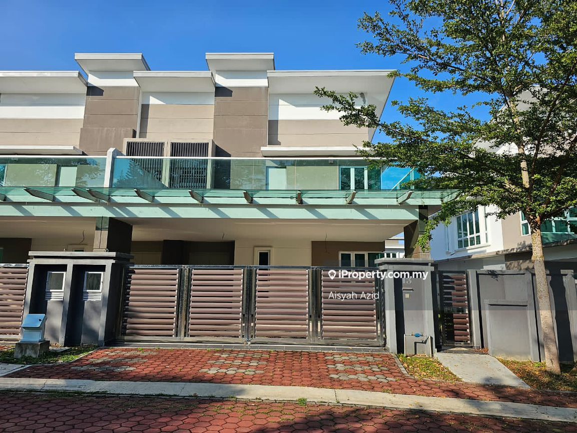 Kuantan Semidetached House 5 bedrooms for sale