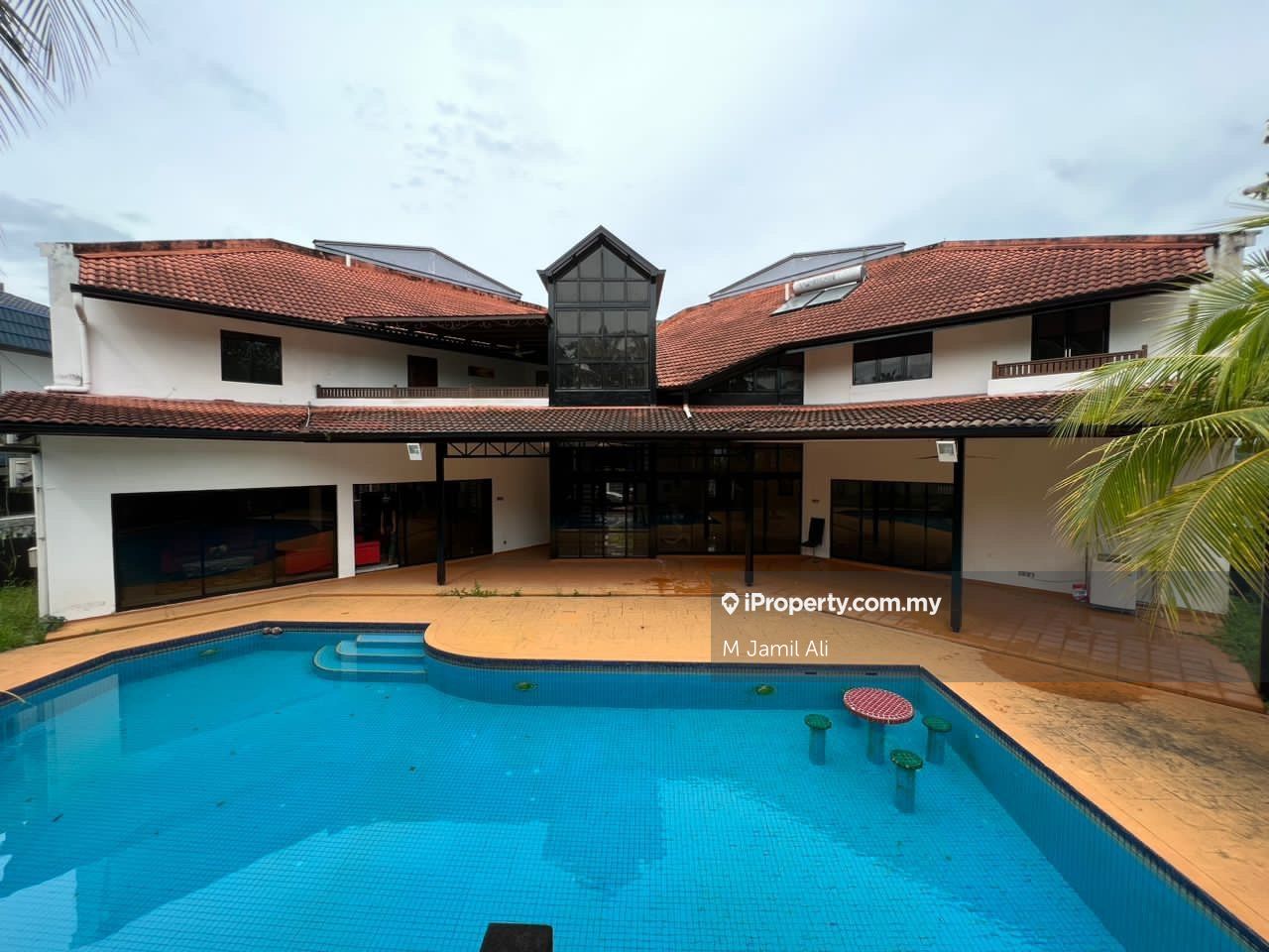 2 storey bungalow with swimming pool Titiwangsa, Kl