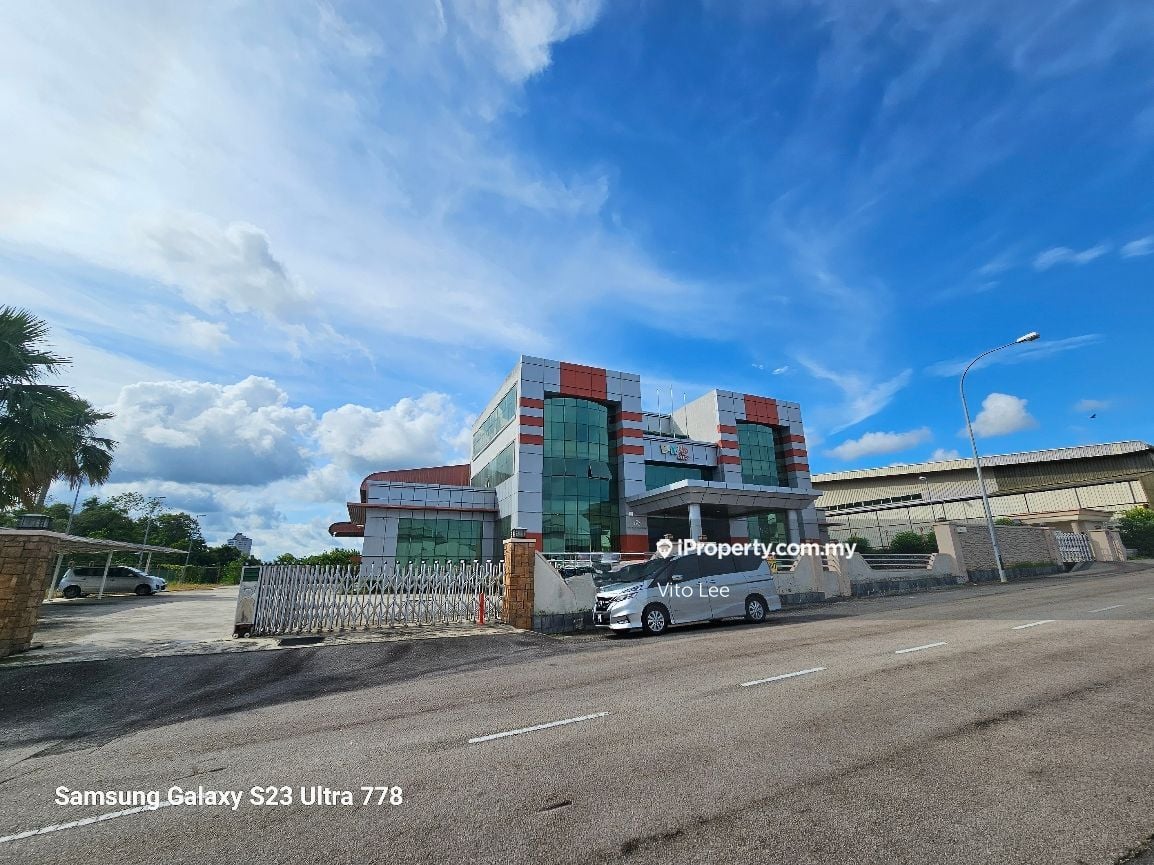 Renovated 40K+ Sqft Bungalow Factory, Ayer Keroh for sale RM7500000