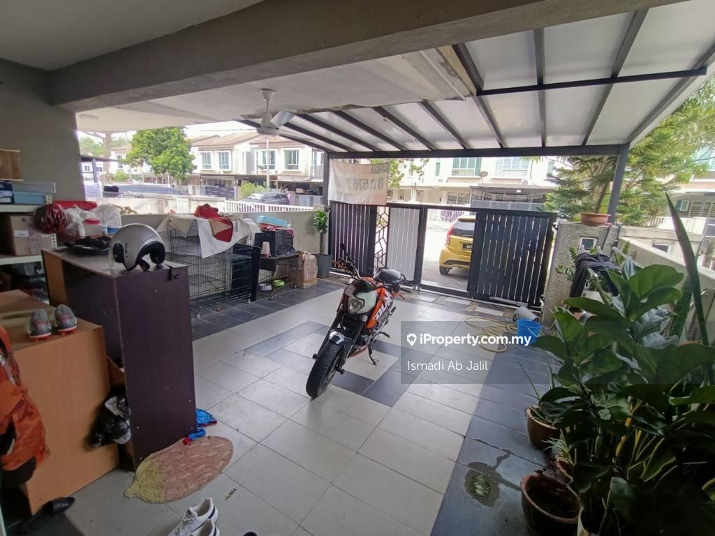 Equine Park Seri Kembangan, Seri Kembangan 2sty Terrace/Link House 4
