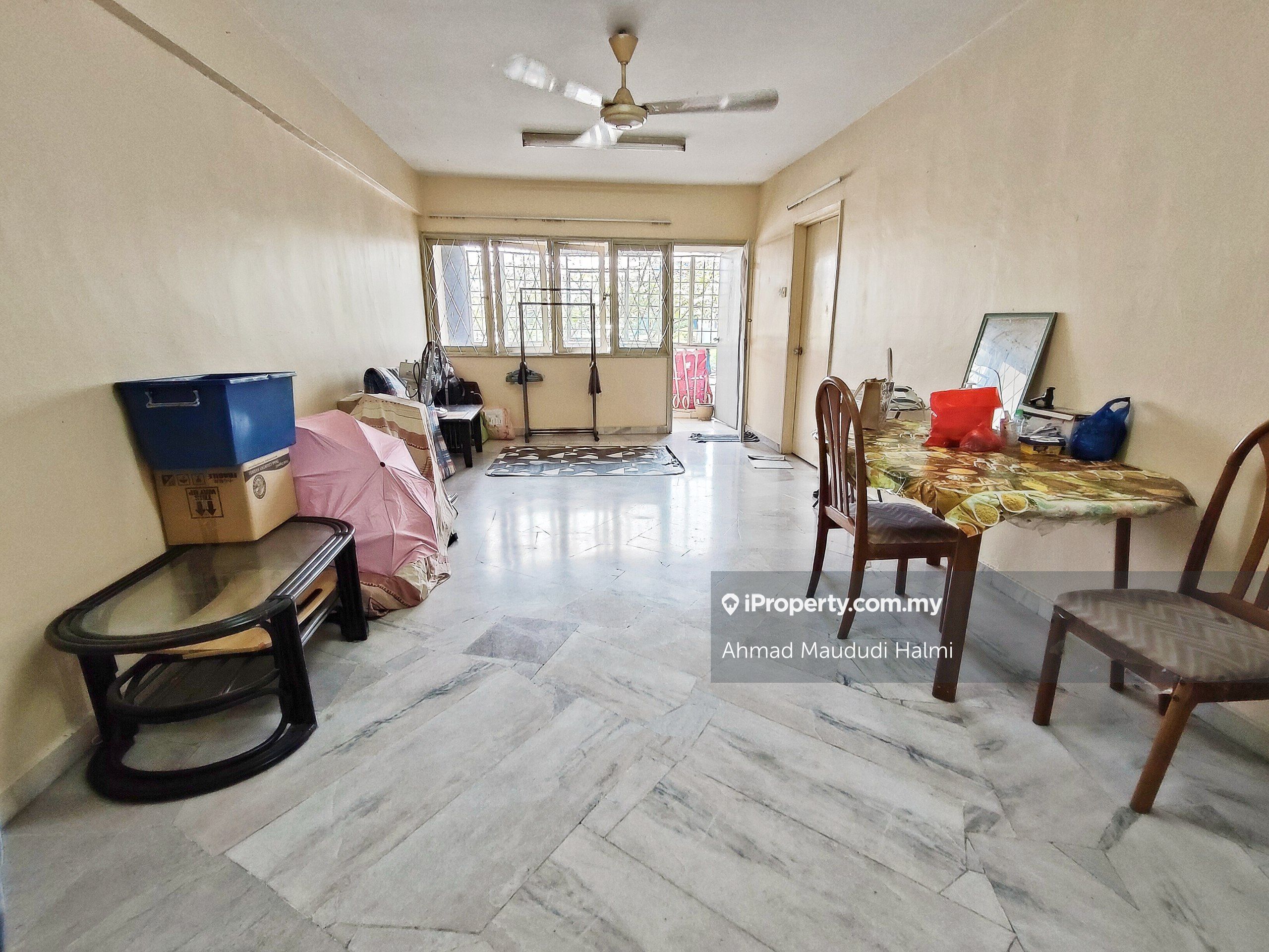 Grandeur Tower Intermediate Apartment 3 bedrooms for sale in Ampang