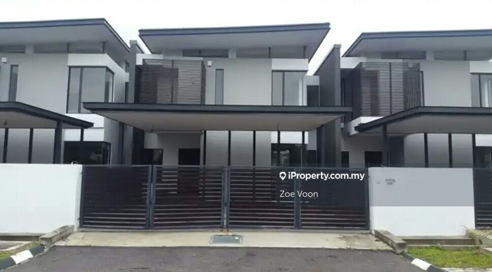 kuching-kuching-intermediate-2-sty-terrace-link-house-4-bedrooms-for