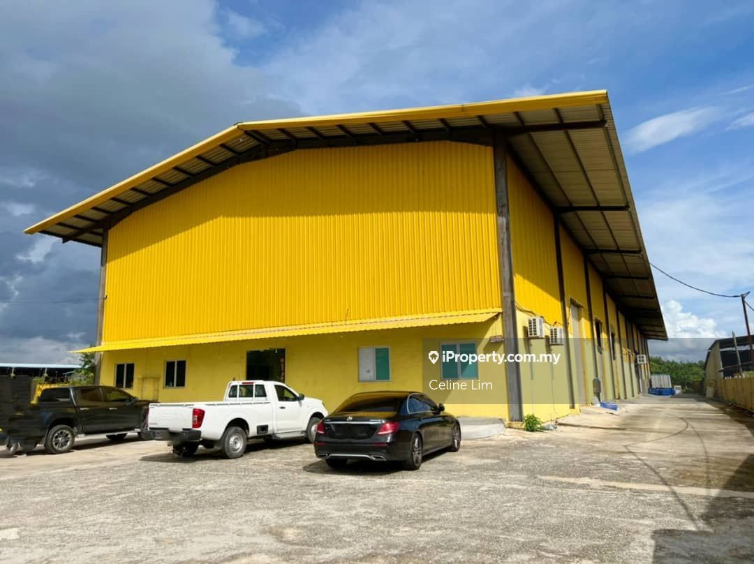 Factory / Warehouse For Rent , Simpang Ampat, Juru Semi D factory for