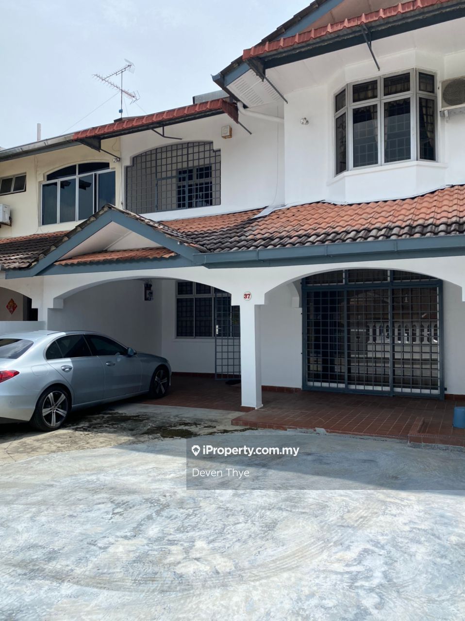 Taman Molek 2, Johor Bahru 2sty Terrace/Link House 4 bedrooms for sale