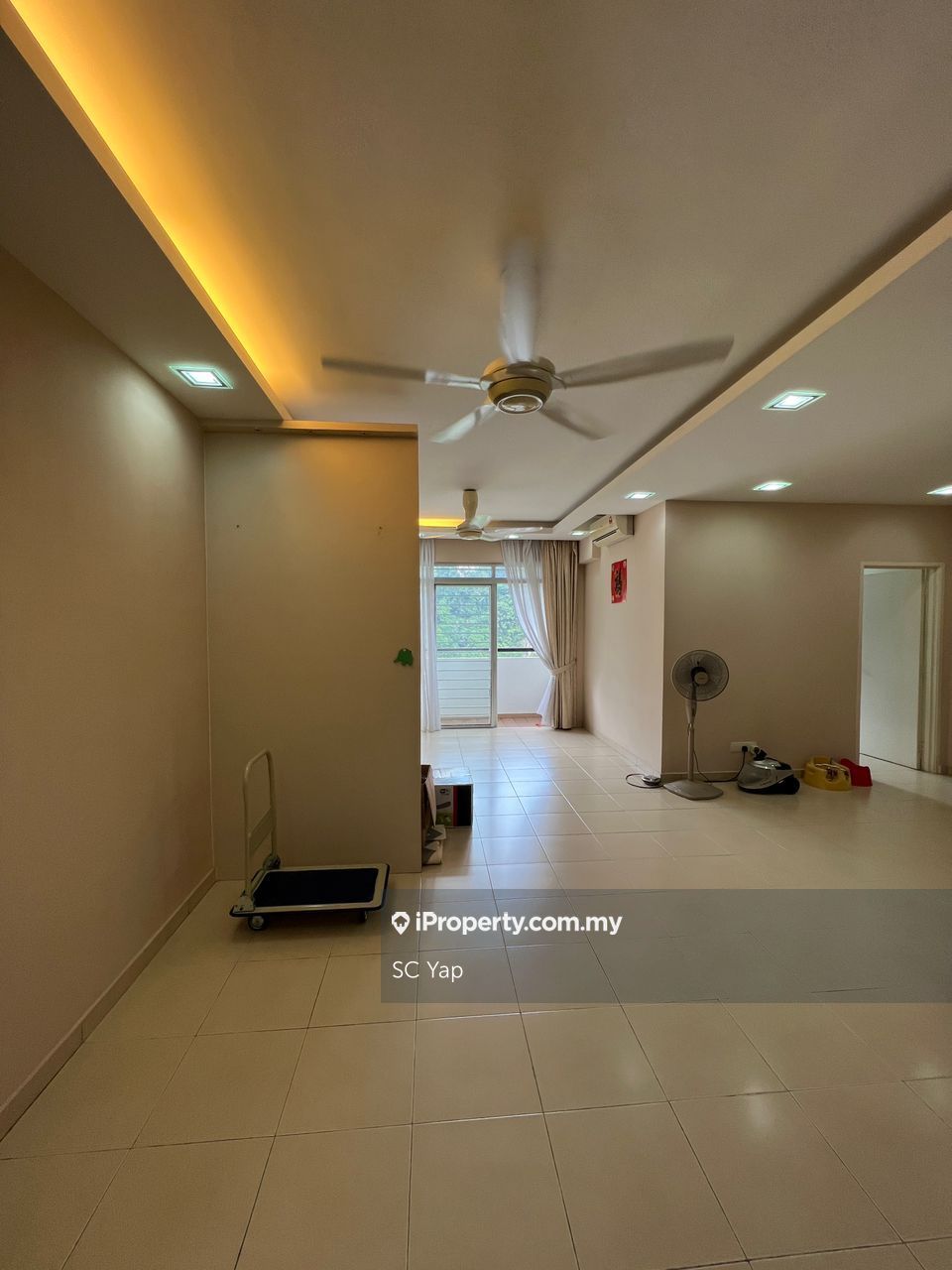Penaga Taman Raintree Condominium 3 bedrooms for sale in Batu Caves