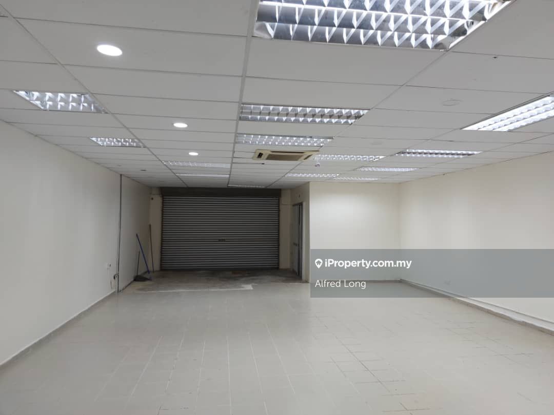 Ground Floor Shop, Equine Boulevard, Equine park , Seri Kembangan