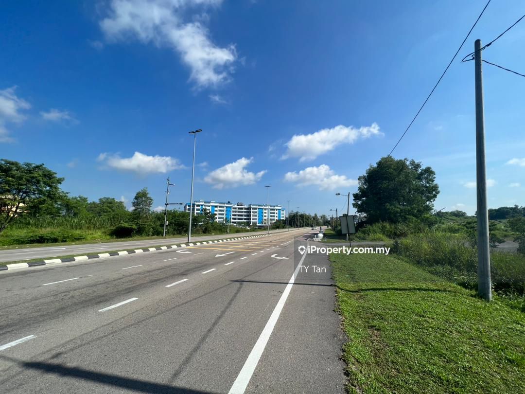 Kulai Commercial Land beside the road, Kulai Commercial Land, Kulai ...