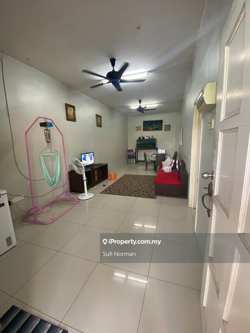Taman Putri Kulai, Kulai 1sty Terrace/Link House 4 bedrooms for sale