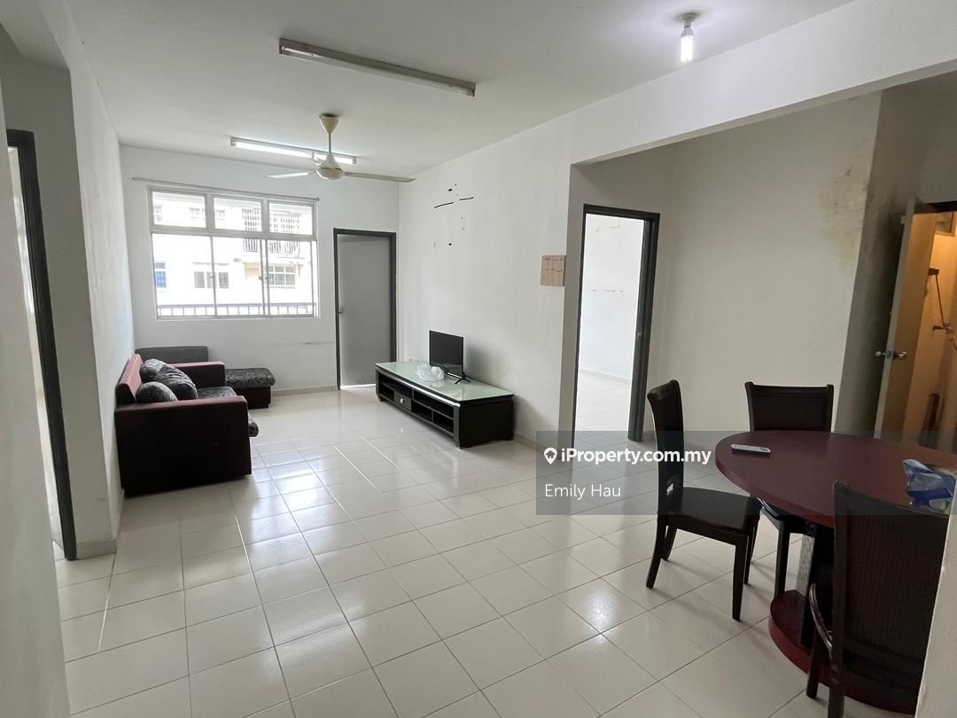 Villa Krystal Apartment Apartment 3 bedrooms for rent in Skudai, Johor ...