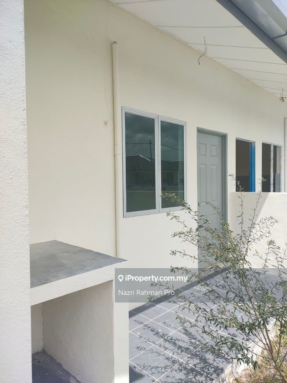 MANJUNG, Sitiawan