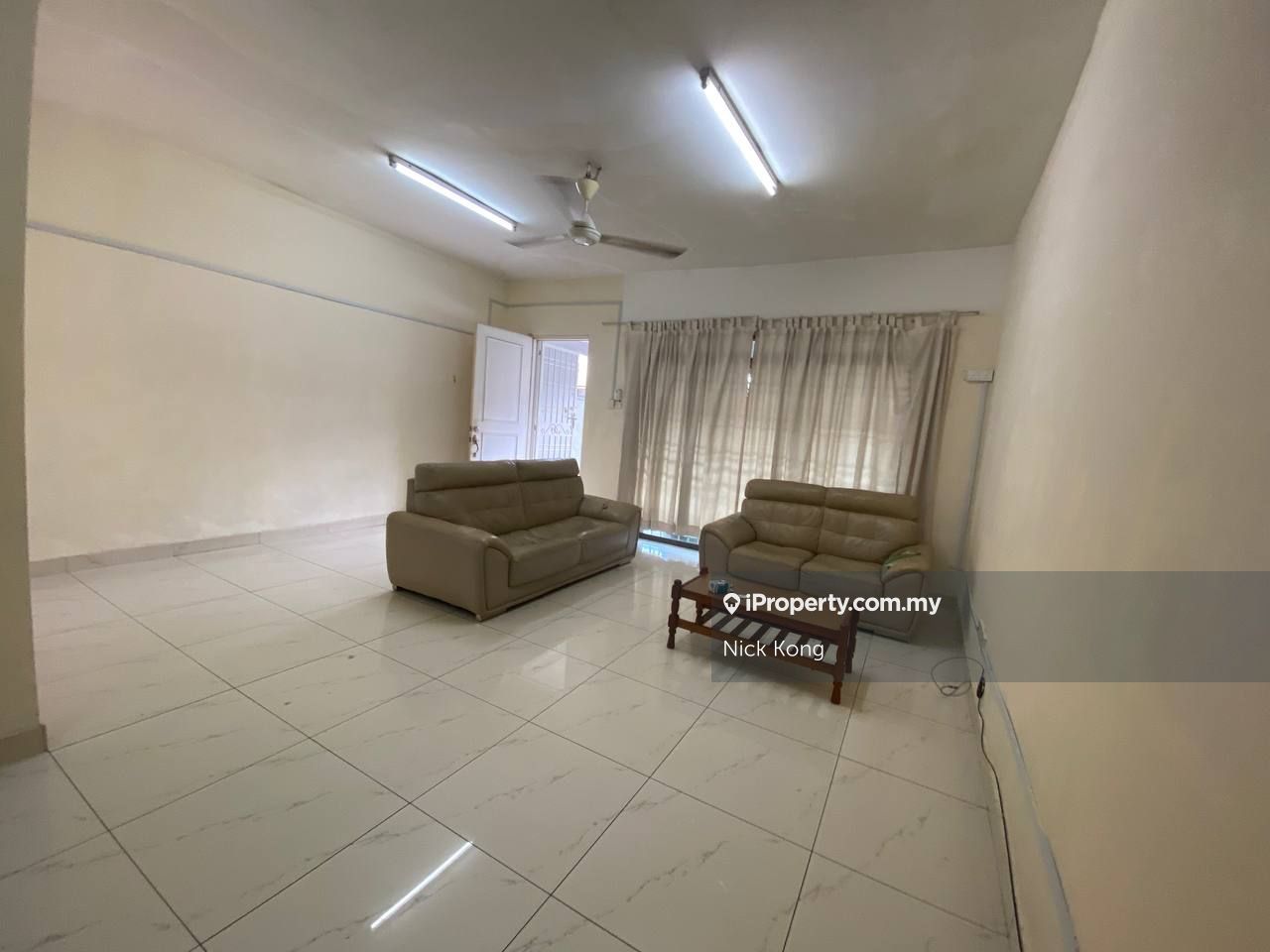 Taman Mount Austin , Desa Tebrau , Tebrau Intermediate 2sty Terrace