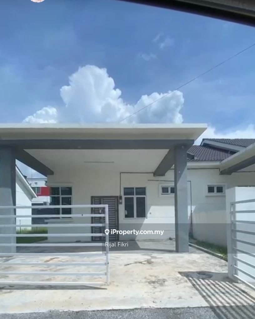 Bandar Permata Lunas, Lunas Intermediate Semidetached House 3 bedrooms
