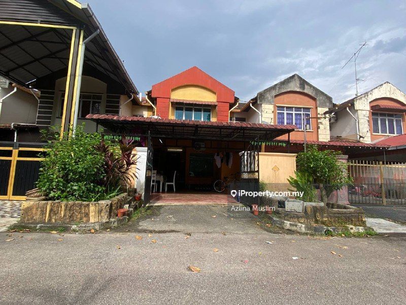 Taman Putri Kulai, Kulai Intermediate 2sty Terrace/Link House 6 bedrooms for sale iProperty