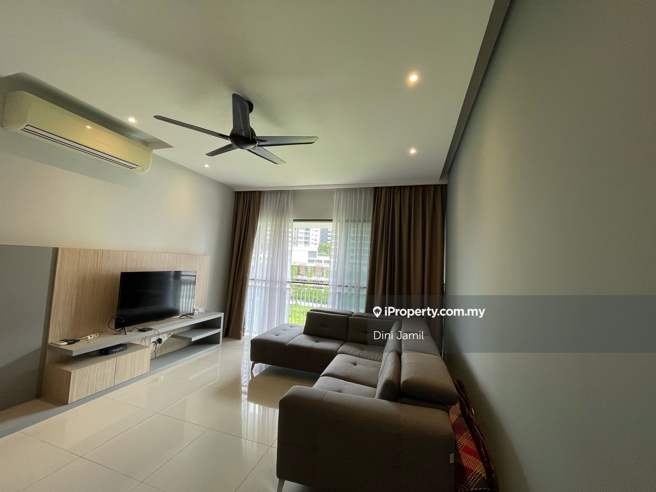 Renai Jelutong Intermediate Serviced Residence 2+1 bedrooms for rent in ...