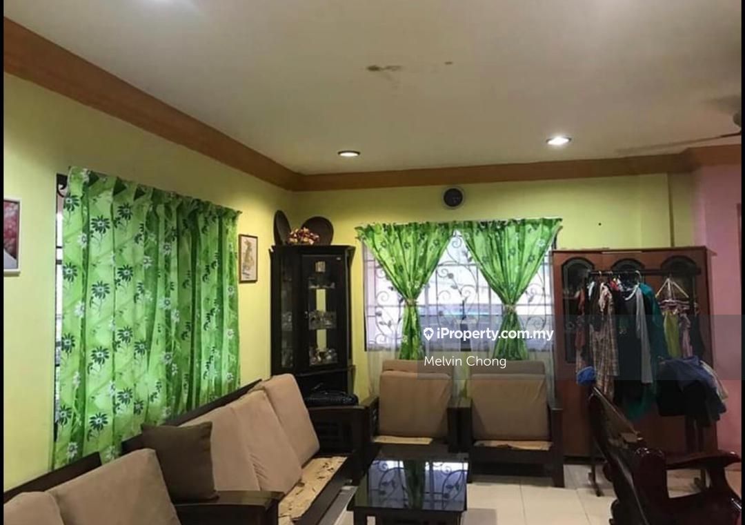 Batu 13 Kuching Intermediate 2 Sty Terrace Link House 4 Bedrooms For Sale Iproperty Com My