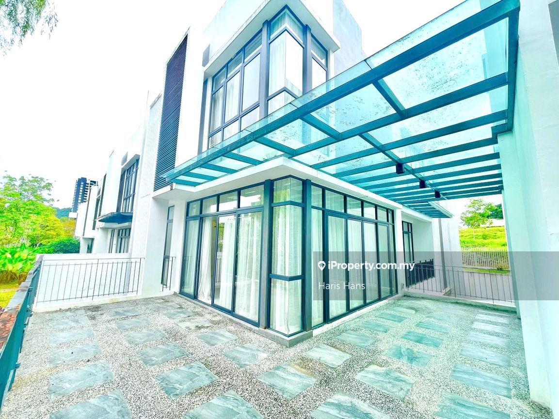 16 Quartz, Taman Melawati Cluster House 5 bedrooms for rent