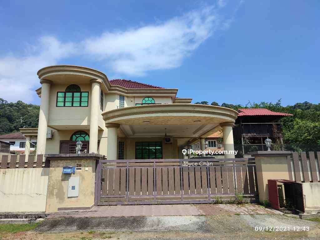 Taman Bukit Pelindung, Kuantan Bungalow 6 bedrooms for sale iProperty