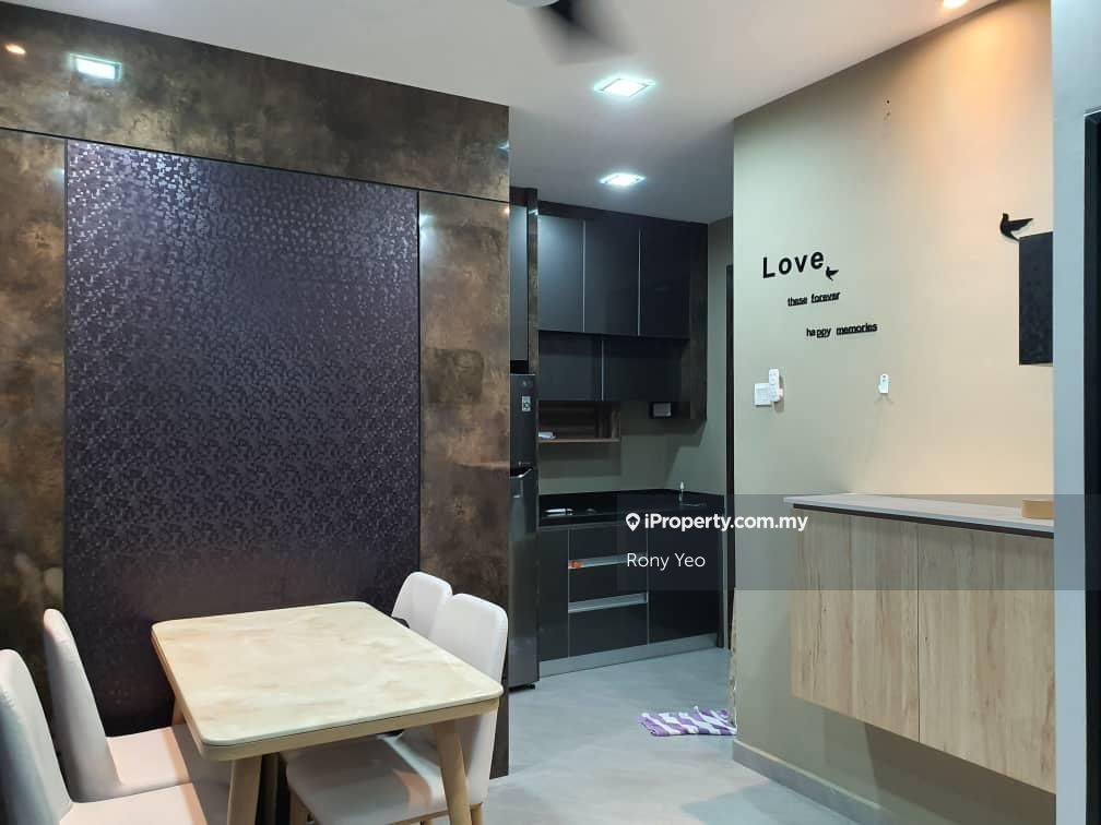 Symphony Tower Balakong Freehold Fully furnished Unit For Sale