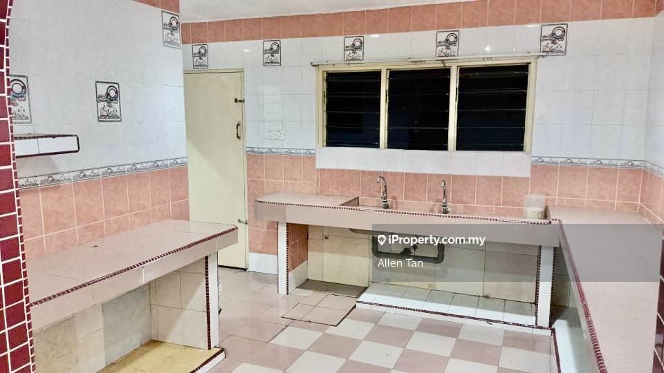 Taman Maznah Klang Klang Intermediate 1 Sty Terrace Link House 3 Bedrooms For Rent Iproperty Com My