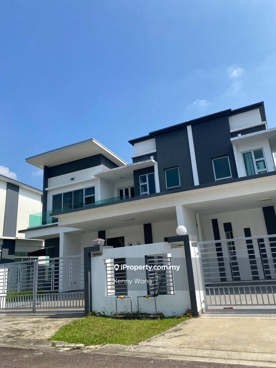 Taman Nusa Duta 1, Johor Bahru Intermediate Semidetached House 5