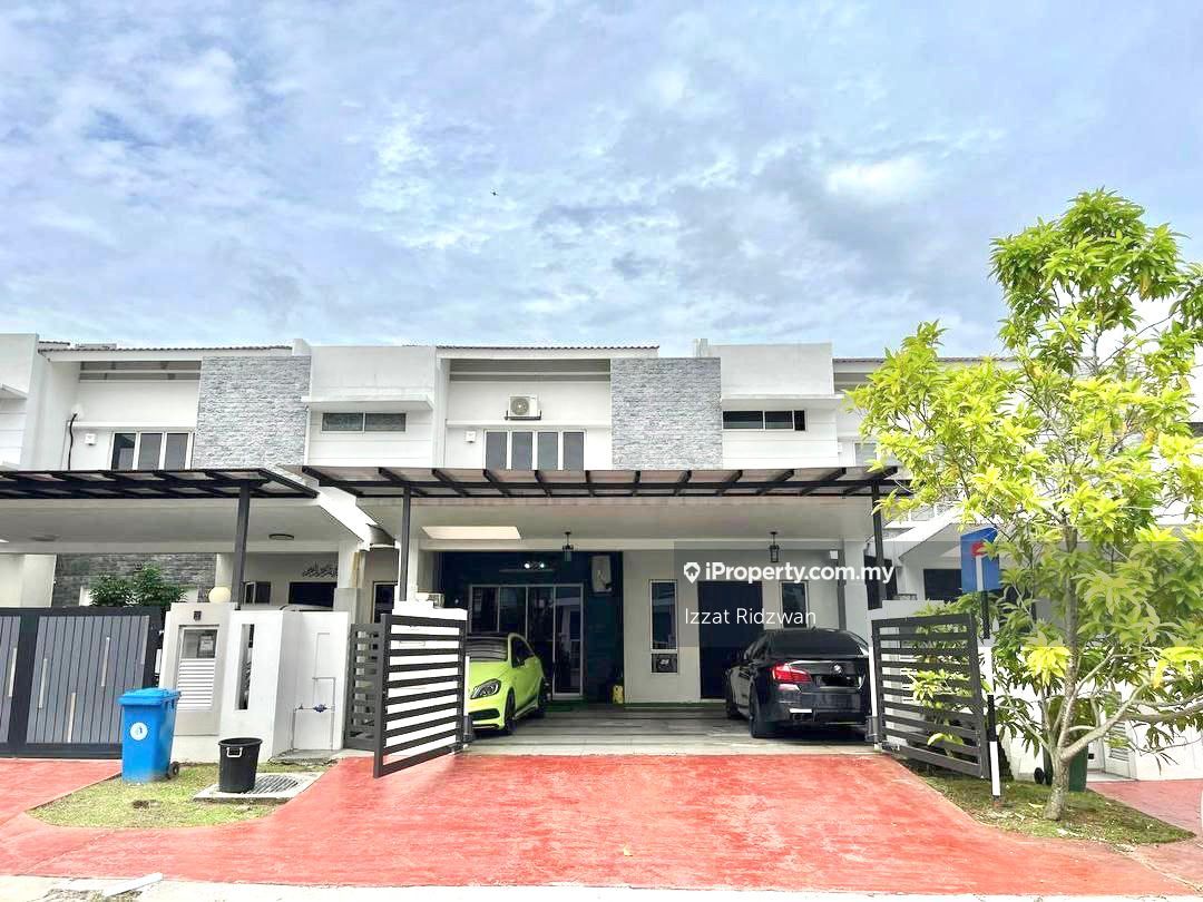 Seksyen 13, Shah Alam Intermediate 2-sty Terrace/Link House 4+1