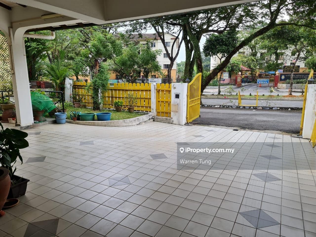 Pinggir and Persiaran Zaaba corner, Taman Tun Dr Ismail Corner lot 2