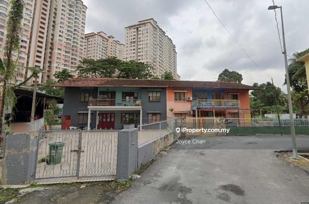 Taman Bamboo, Jalan Ipoh Semidetached House 4 bedrooms for sale