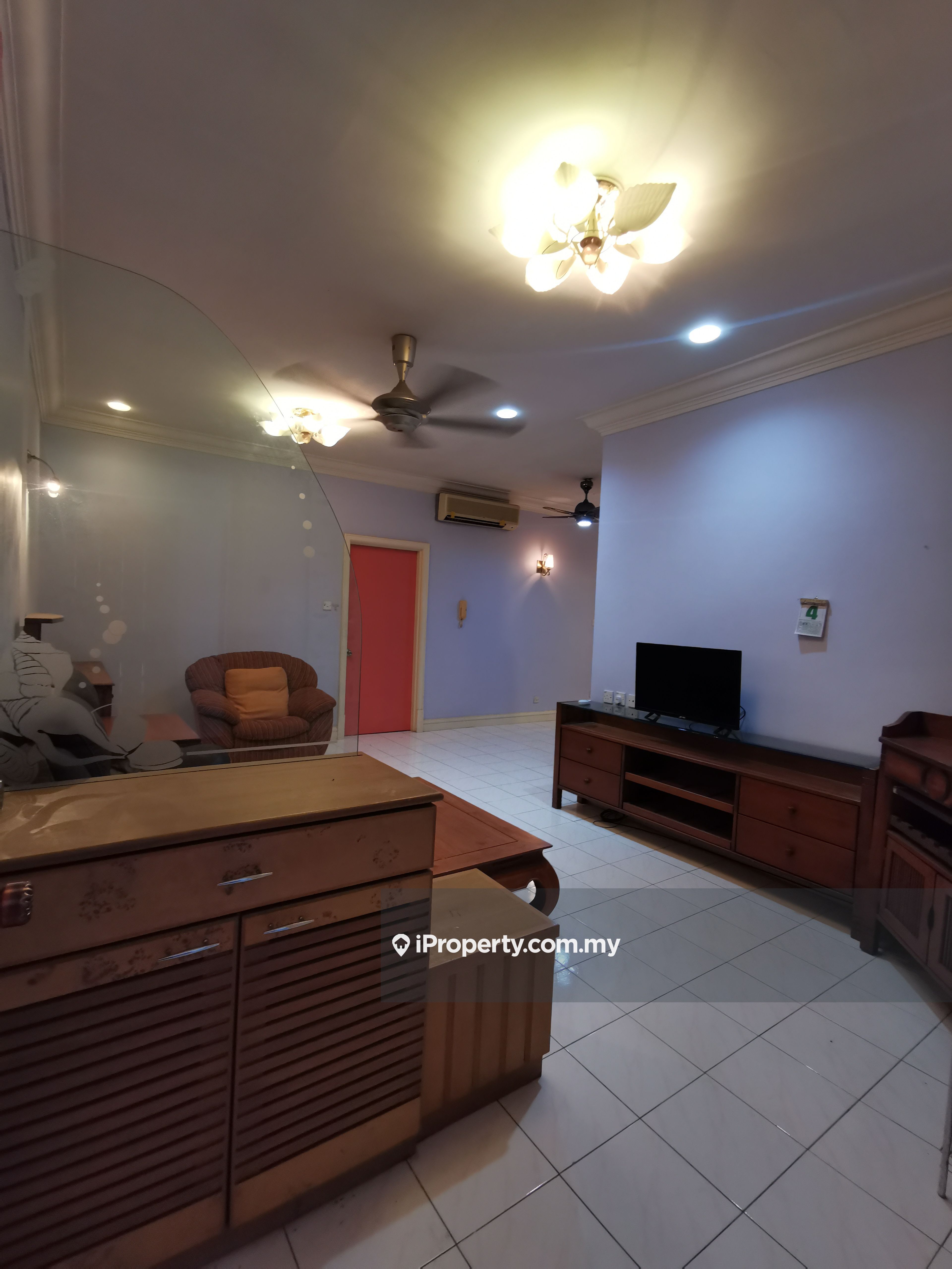 Beverly Hills 2 Corner lot Apartment 3 bedrooms for rent in Kota