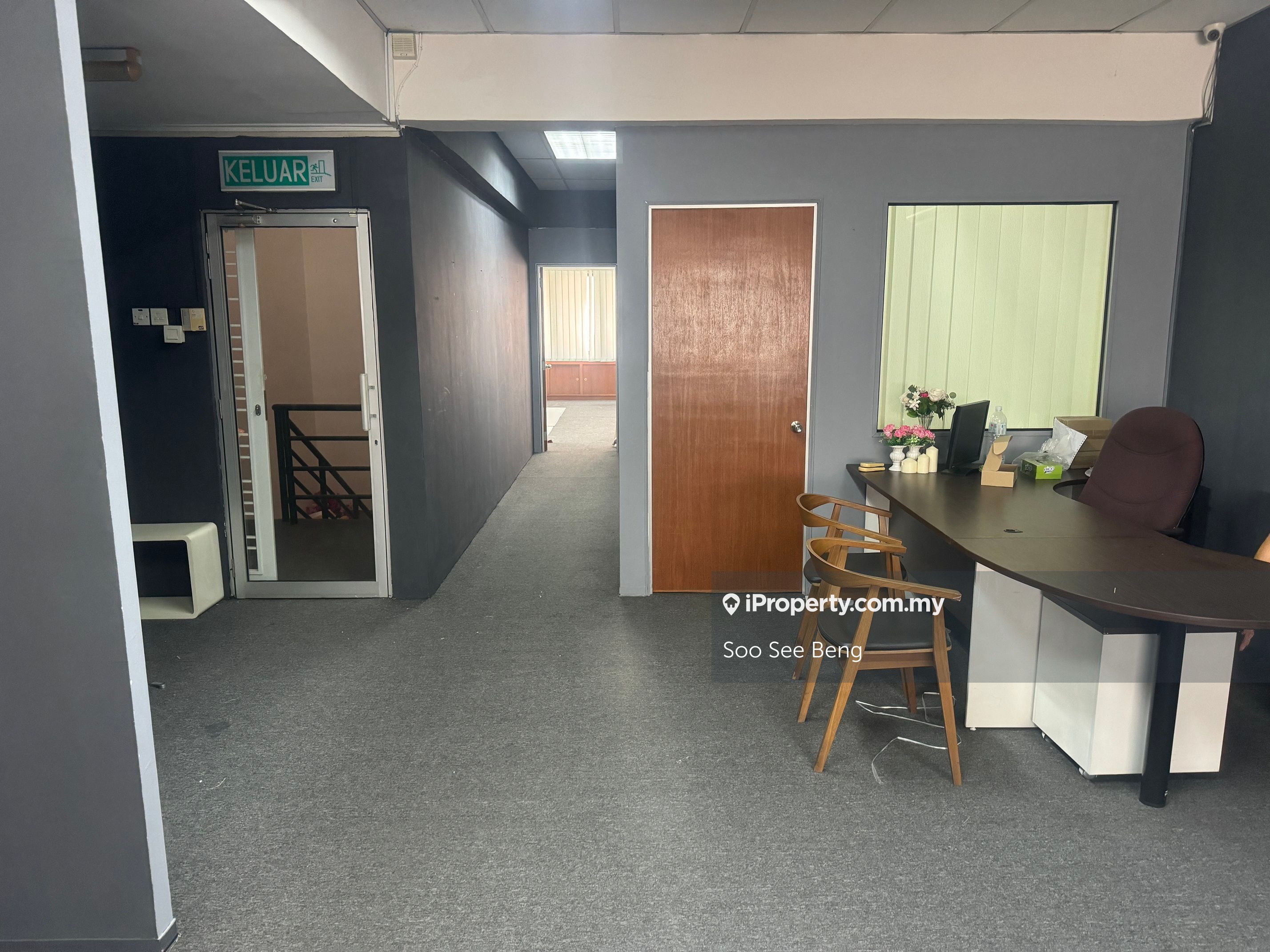 2nd floor shop Office, Perdana Business centre47820, Damansara Perdana Intermediate ShopOffice