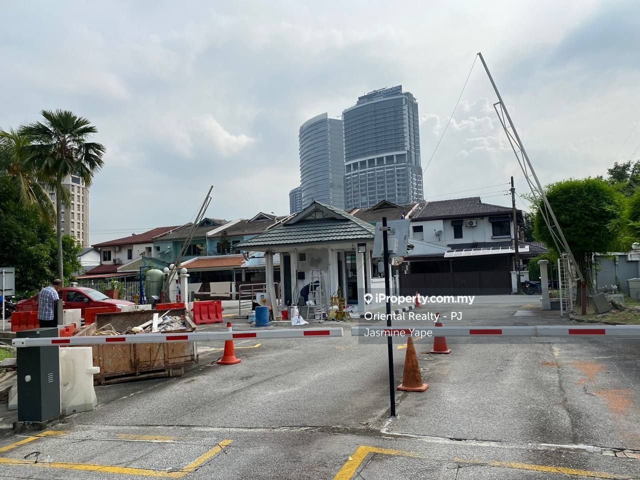 Tiara Kelana Intermediate Condominium 4 bedrooms for sale in Petaling