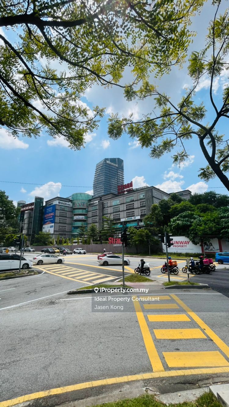 Menara Mitraland office at Kota Damansara Cascades, Menara Mitraland