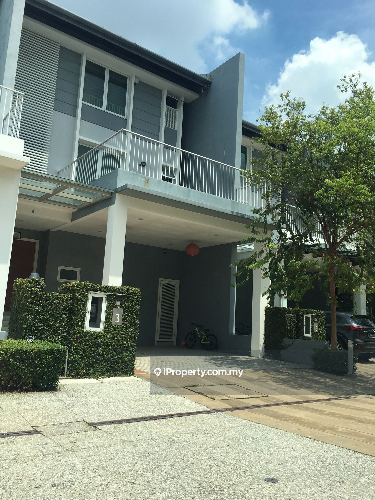 The Glades, Putra Heights 3-sty Terrace/Link House 6+1 bedrooms 