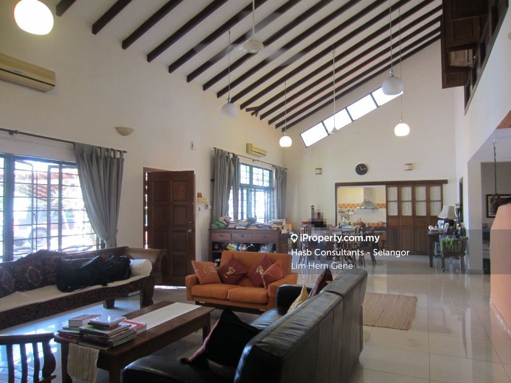 Section 12, Seksyen 12, Petaling Jaya Intermediate Bungalow 4+2 bedrooms for sale