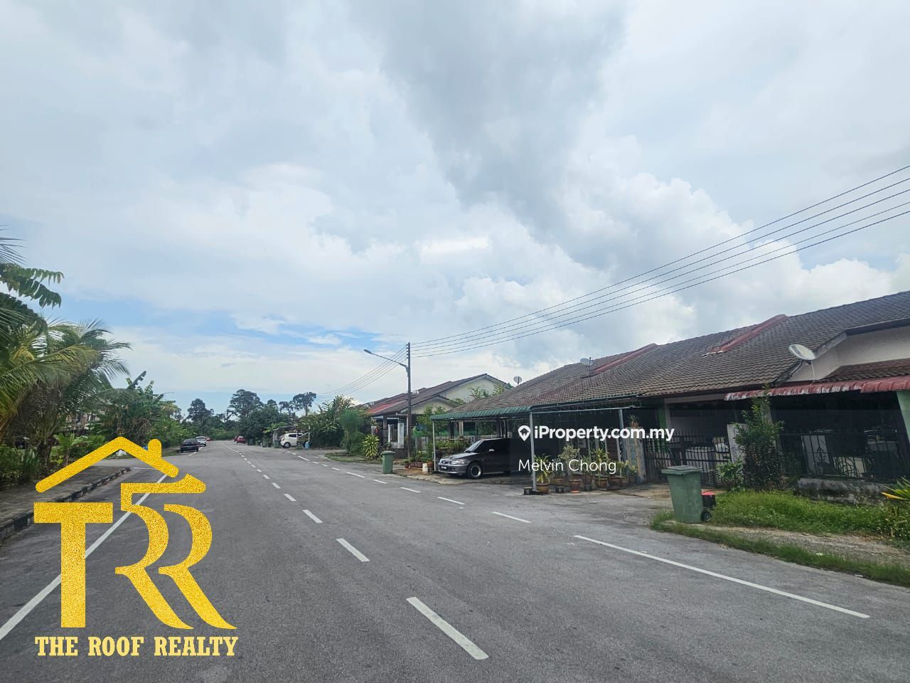 Opposite Farley Supermarket & Riyal Market, Kota Samarahan for sale