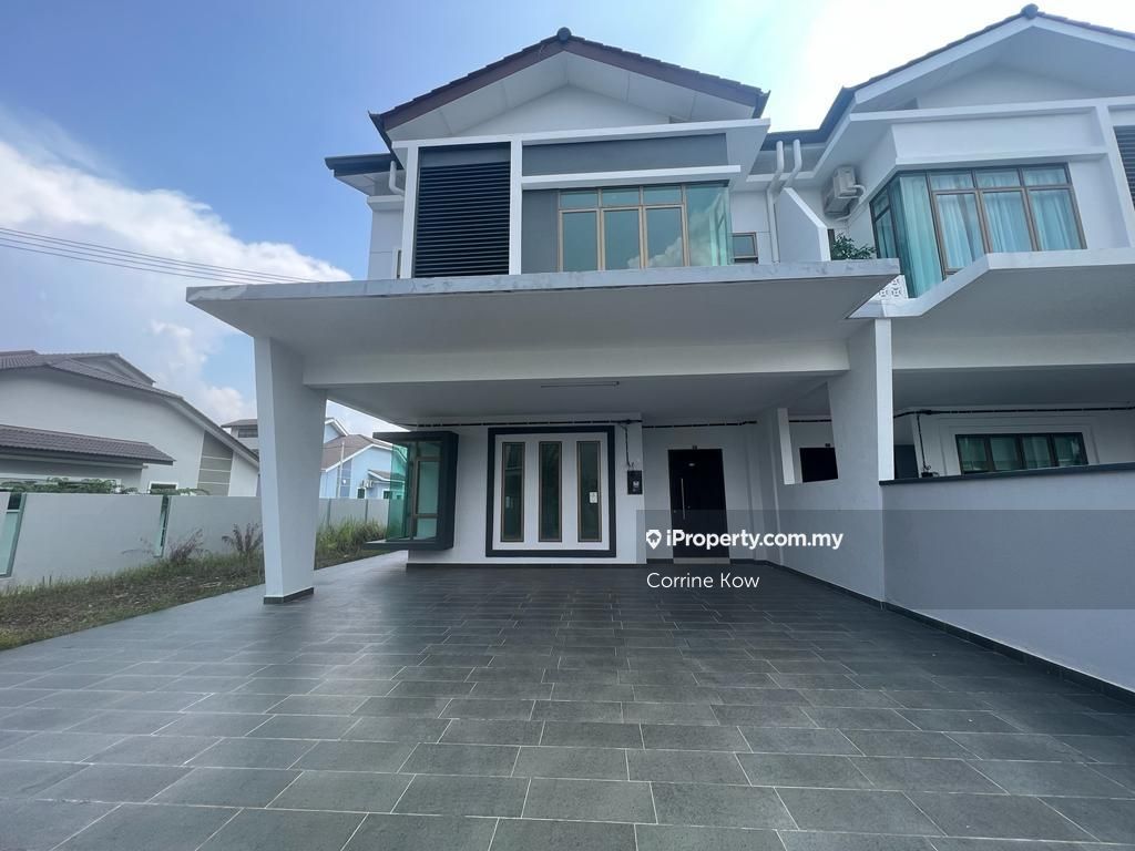 Taman Tasik Indah, Kluang End lot 2-sty Terrace/Link House 4 bedrooms ...