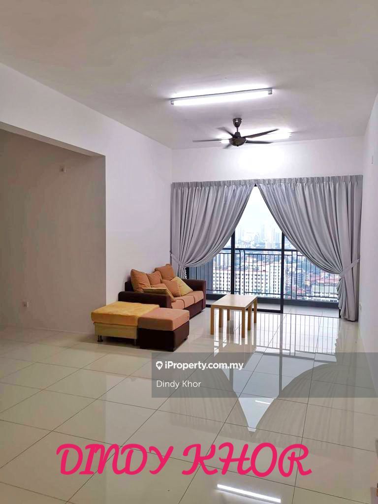 Skyview Residence Corner lot Condominium 4 bedrooms for sale in