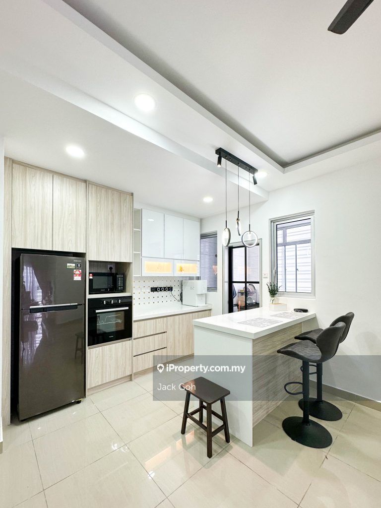 Skylake Residence Serviced Residence 3 bedrooms for sale in Puchong