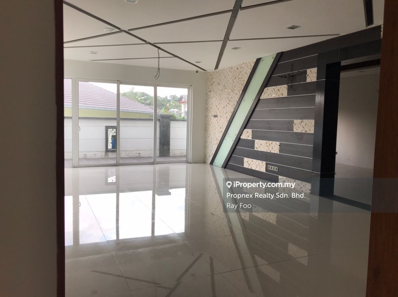 Saujana Impian, Kajang Bungalow 6 bedrooms for sale