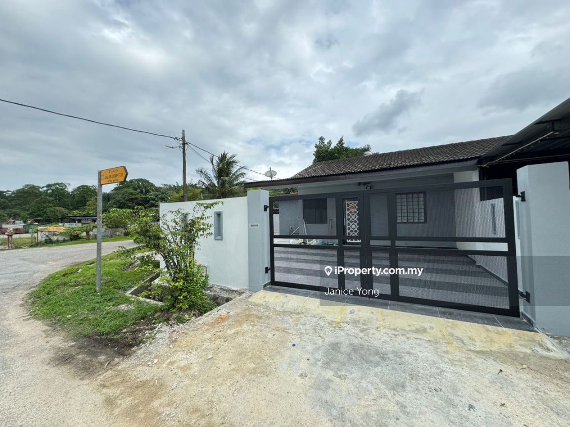 Taman Teratai Skudai Jalan Lumpit 37, Skudai for sale - RM468000 ...