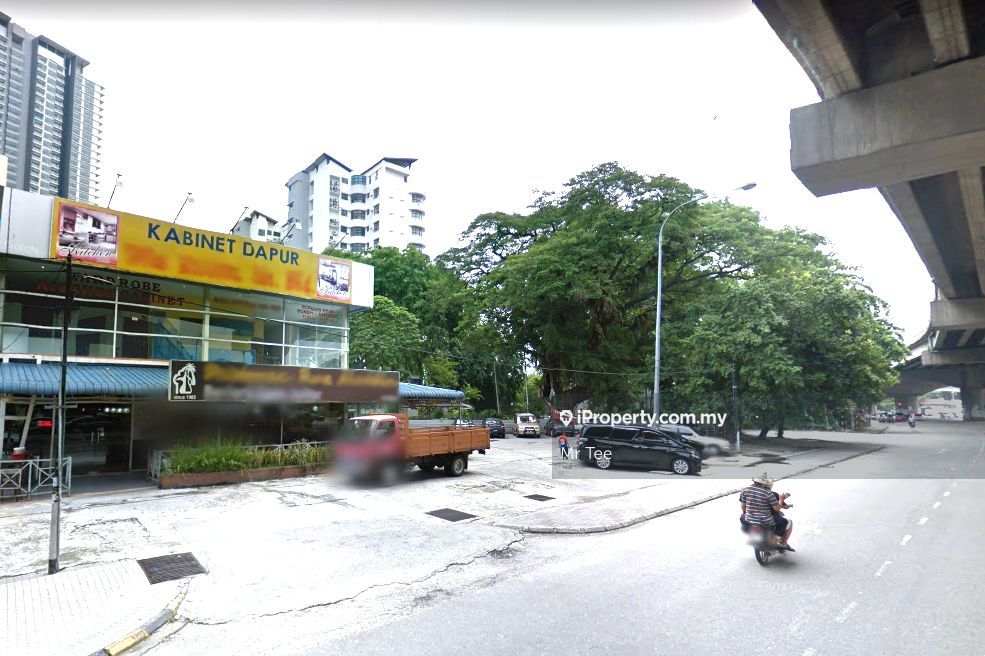 Furniture Showroom Along Mainroad Ampang Shop For Rent Iproperty Com My