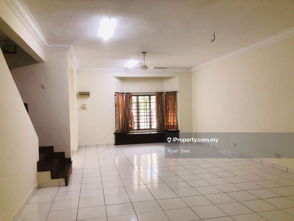 BRP7 Bukit Rahman Putra, Sungai Buloh Intermediate 2sty Terrace/Link