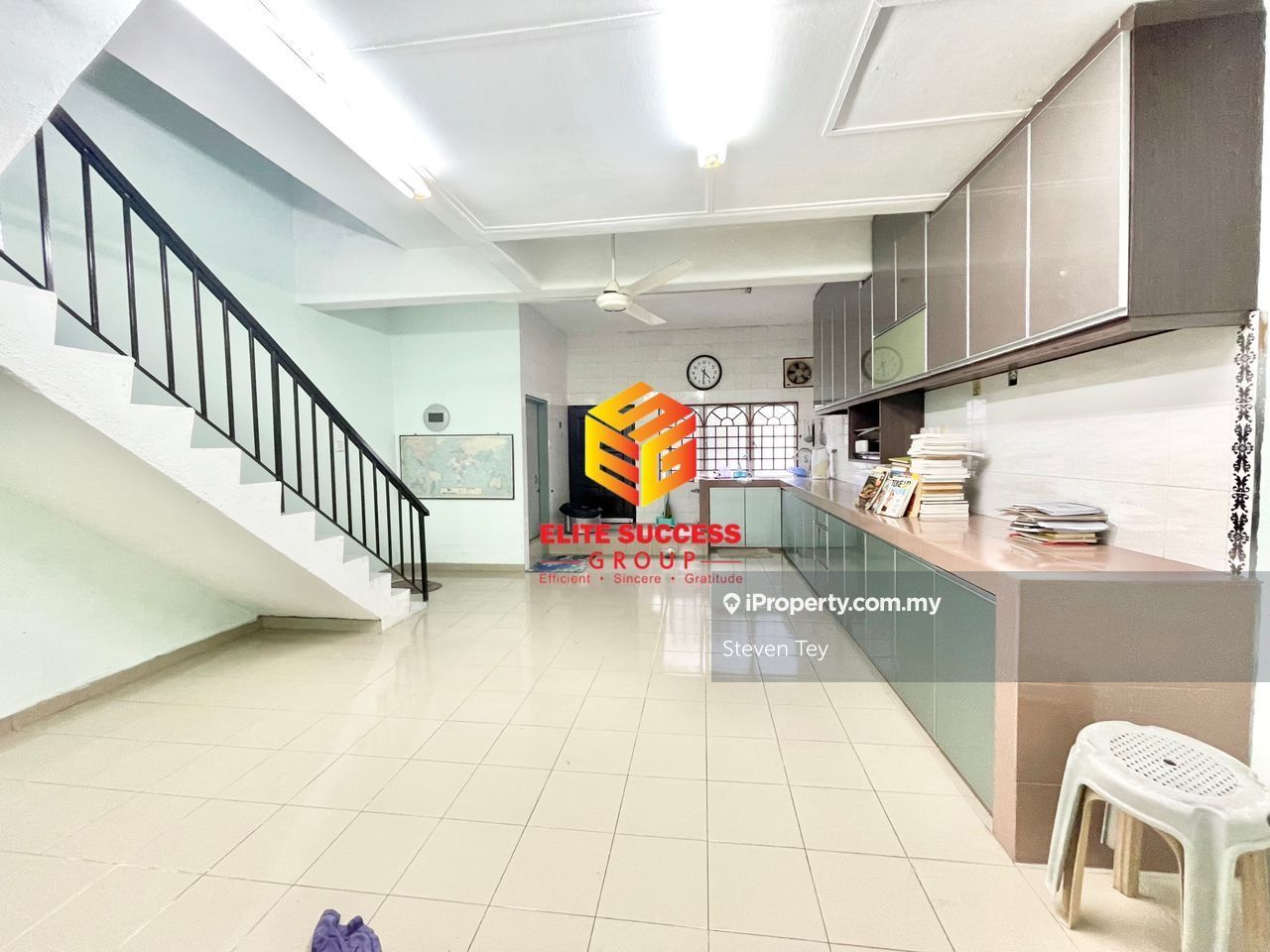 Taman Sentosa Klang Below Market 2 Storey House, Klang Intermediate 2