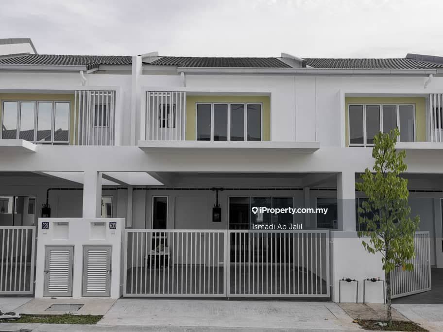 Taman Tiara Sendayan Labu 2 Sty Terrace Link House 4 Bedrooms For Rent Iproperty Com My