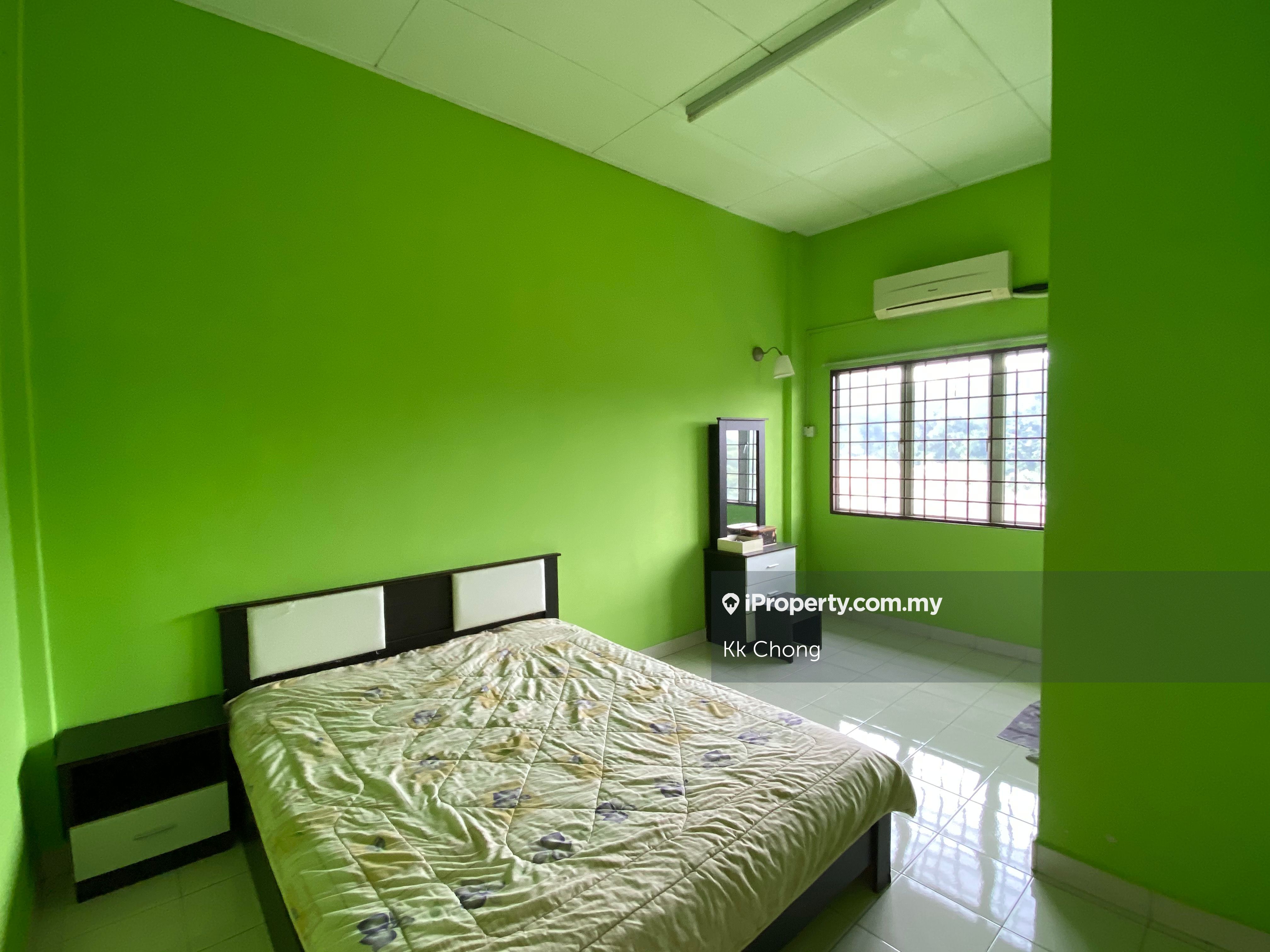 Aman Court End Lot Apartment 3 Bedrooms For Sale In Sungai Buloh Selangor Iproperty Com My