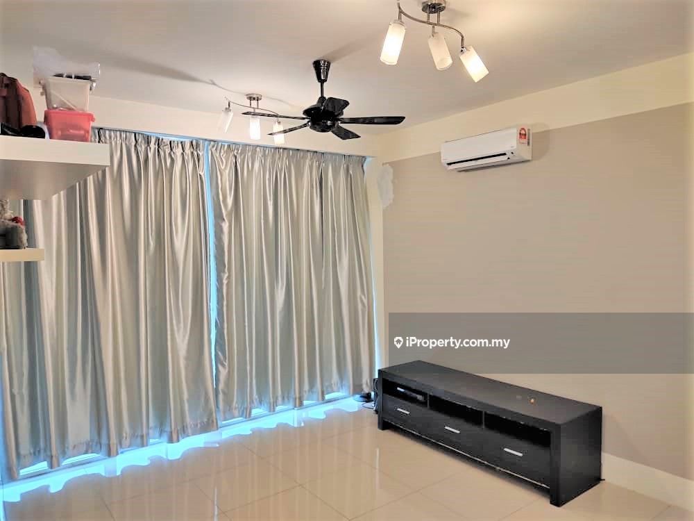 USJ One Avenue Condo Intermediate Condominium 3+1 bedrooms