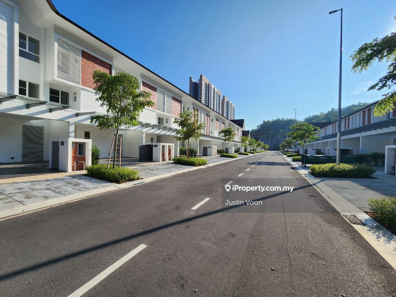 Emerald Hills, Cheras Intermediate 2sty Terrace/Link House 4+1 bedrooms for sale