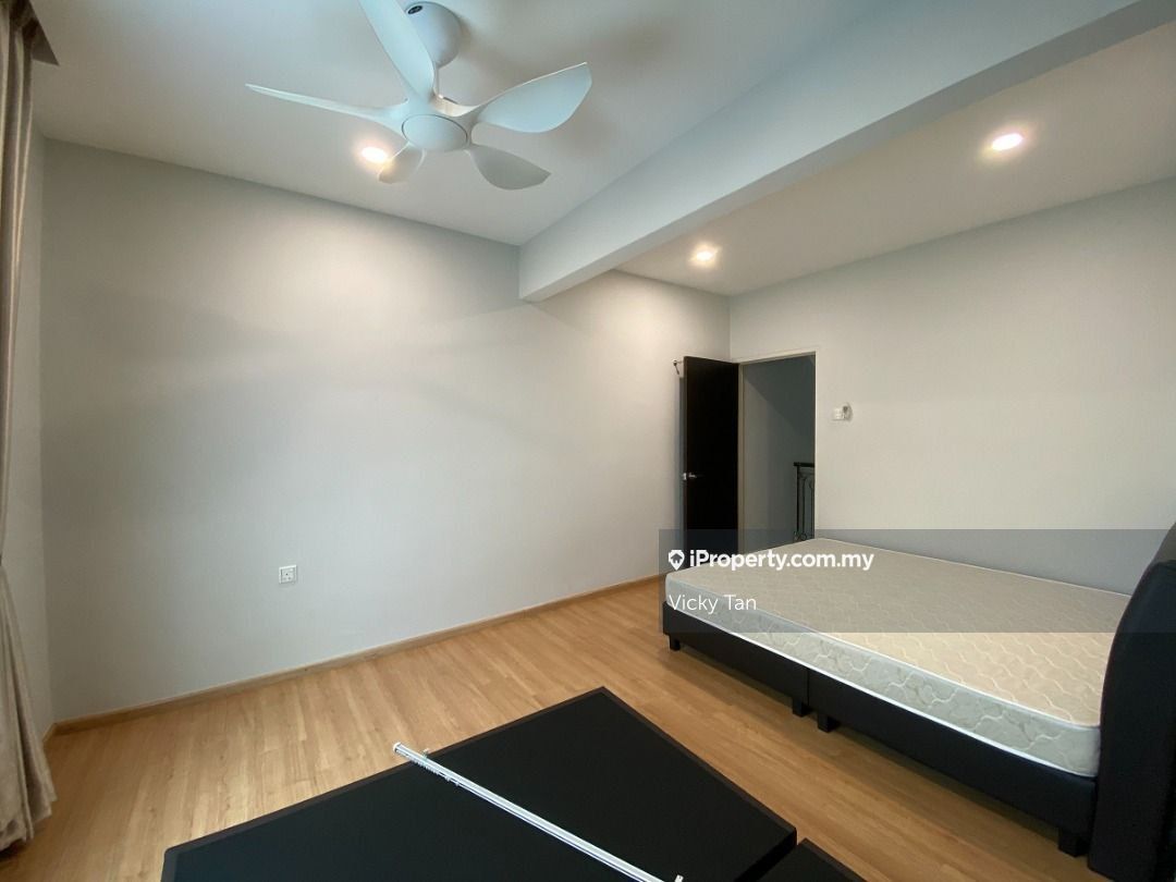 Bukit Dumbar Villa Bukit Dumbar Townhouse 5 Bedrooms For Sale Iproperty Com My