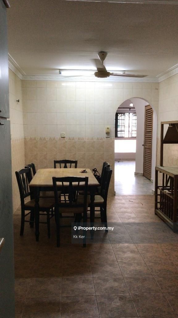 Taman Wawasan 2, Puchong Intermediate 2sty Terrace/Link House 4